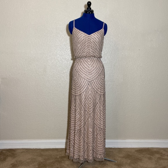 Adrianna Papell Drees - Picture 3 of 6